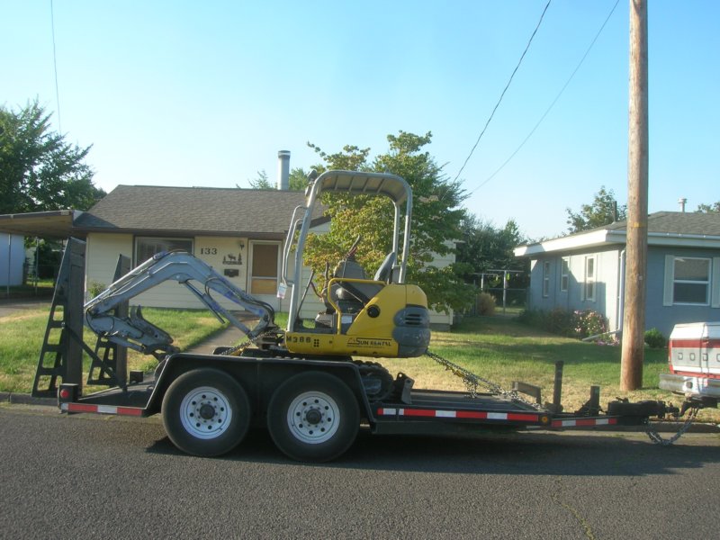 rentalexcavator.jpg